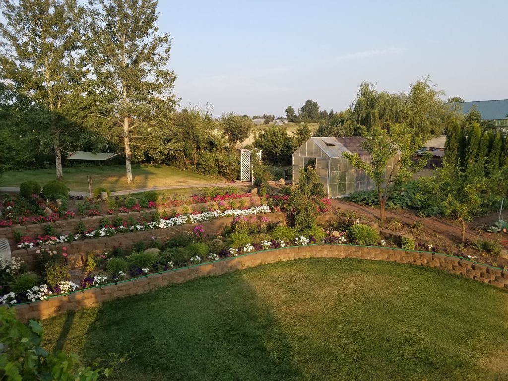 Lenas Gentle Care Morgan Facility Flower Garden 2017