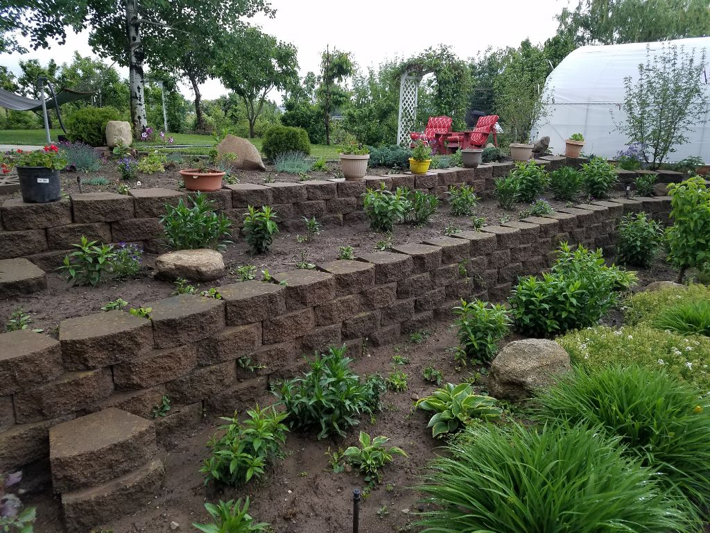 Lenas Gentle Care Morgan Facility Flower Garden 2019