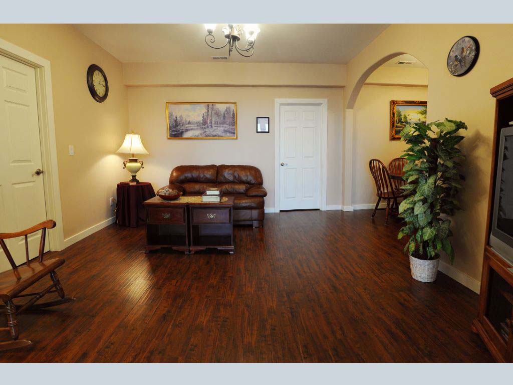 Lenas Gentle Care Morgan Facility Living Room