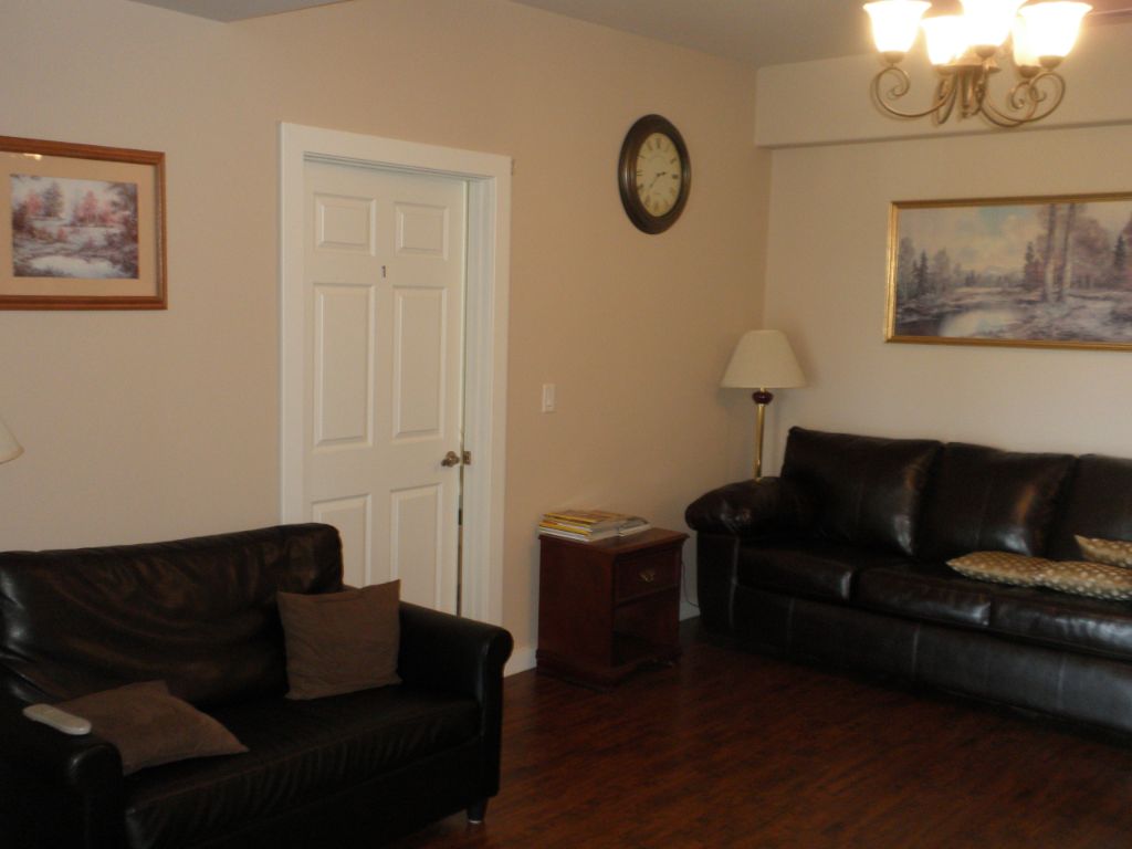 Lenas Gentle Care Morgan Facility Living Room 2017