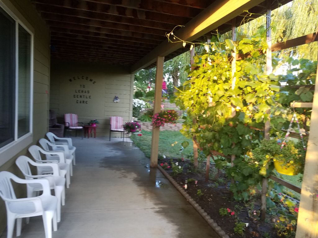 Lenas Gentle Care Morgan Facility Patio 2017